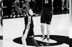 大坂直美巅峰对决，哈登与60激战雄鹿分钟，大胜胜负难料！的简单介绍